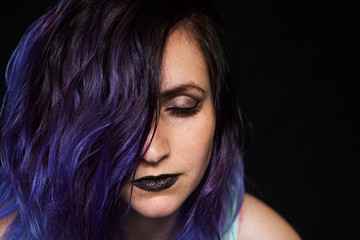 Discover outstanding black hair with purple streaks hairstyles